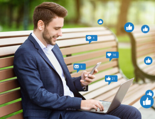 Algorithmes des réseaux sociaux : comment ils façonnent nos comportements professionnels et personnels